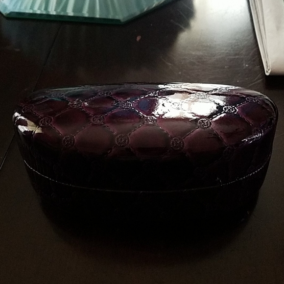 Eye glass case - Picture 1 of 2